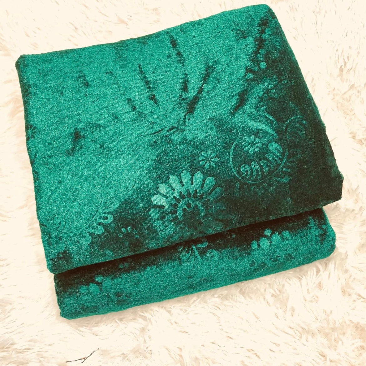 Premium Korean Velvet 2PC